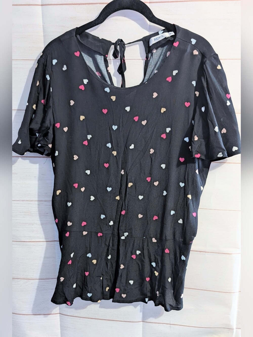 Ricki's Black Heart 🩷❤️Print Tie-Back Blouse Size Medium